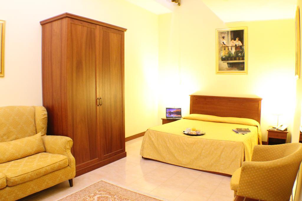 Certosa Hotel Milánó Kültér fotó