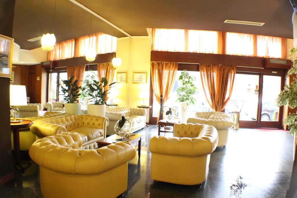 Certosa Hotel Milánó Kültér fotó